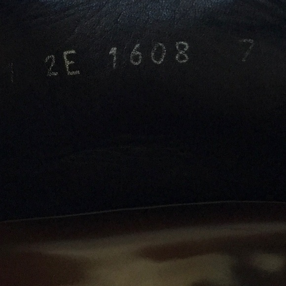 PRADA WINGTIPS DRESSED SHOES - Picture 5 of 7